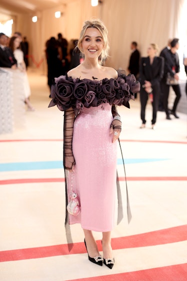  Chloe Fineman attends The 2023 Met Gala Celebrating "Karl Lagerfeld: A Line Of Beauty" 