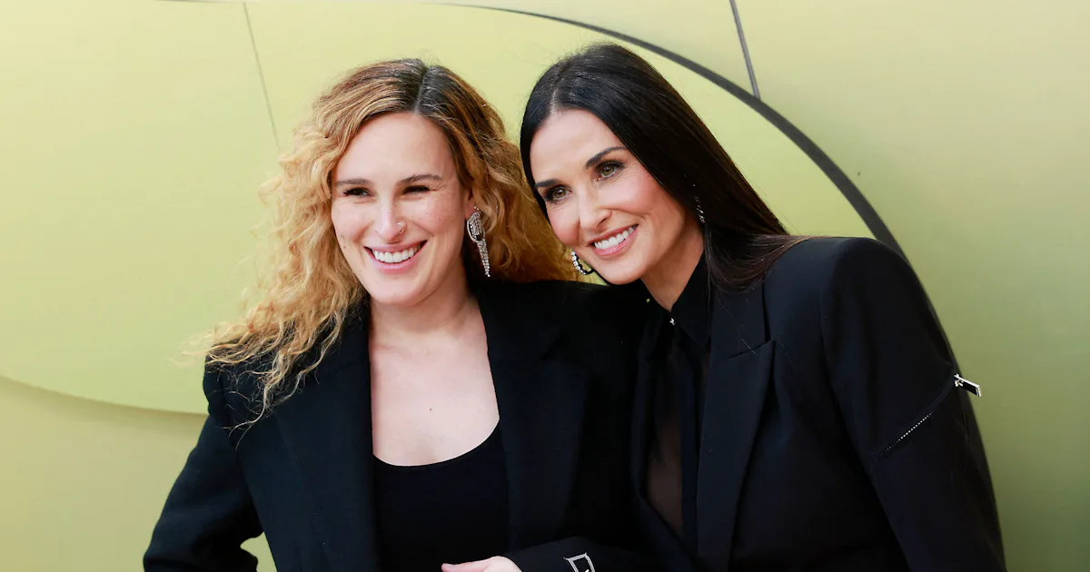 Rumer Willis' Mom & Sisters Were With Her When She Gave Birth