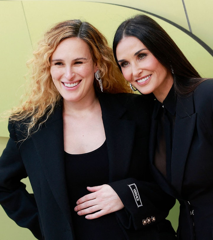 Rumer Willis' Mom & Sisters Were With Her When She Gave Birth
