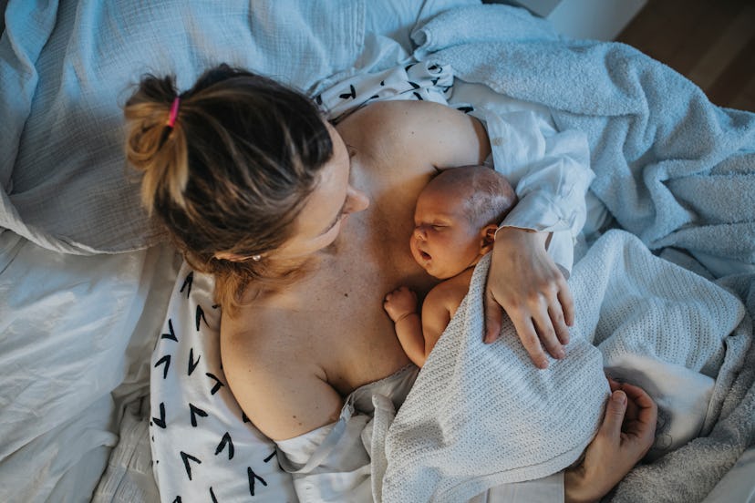 mom and baby in an article about baby blues and postpartum anxiety being worse at night