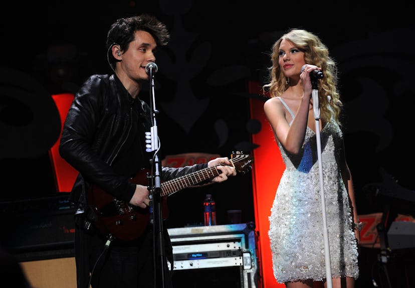 John Mayer and Taylor Swift perform onstage in 2009. 