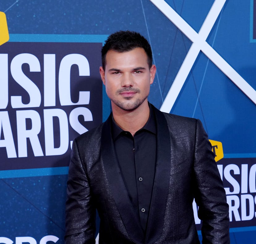 Taylor Lautner mentioned John Mayer in his reaction to 'Speak Now (Taylor's Version).'
