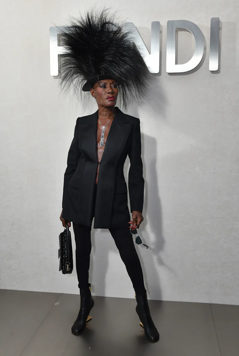 grace jones silver dress I still can't believe I got to see and be so close (!) to the iconic @gracejonesofficial last monthand when I say close, I mean it! I got a kiss