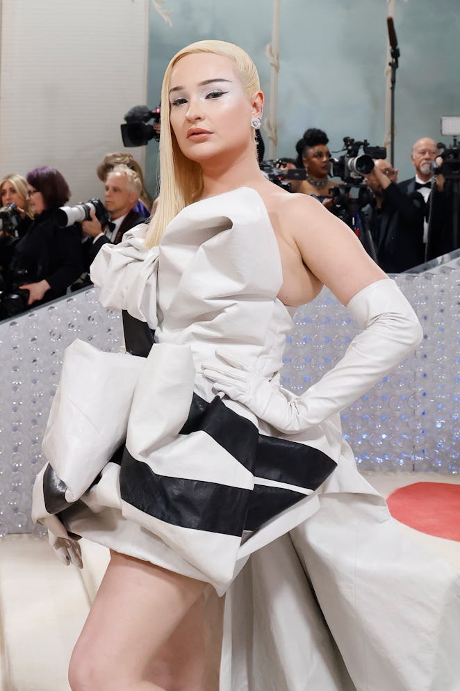 Kim Petras’ Ethereal Eyeshadow Brought Angelic Vibes to The Met Gala