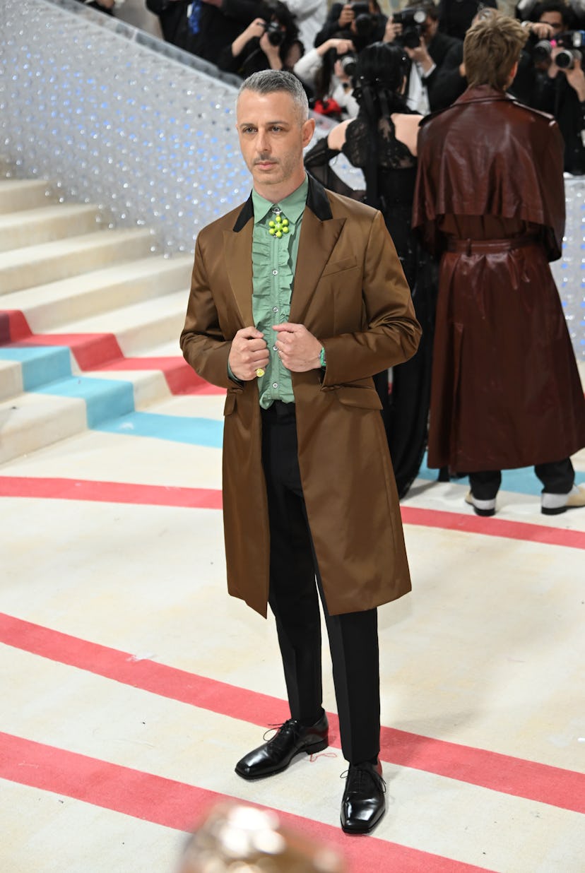 NEW YORK, NEW YORK - MAY 01: Jeremy Strong attends The 2023 Met Gala Celebrating "Karl Lagerfeld: A ...