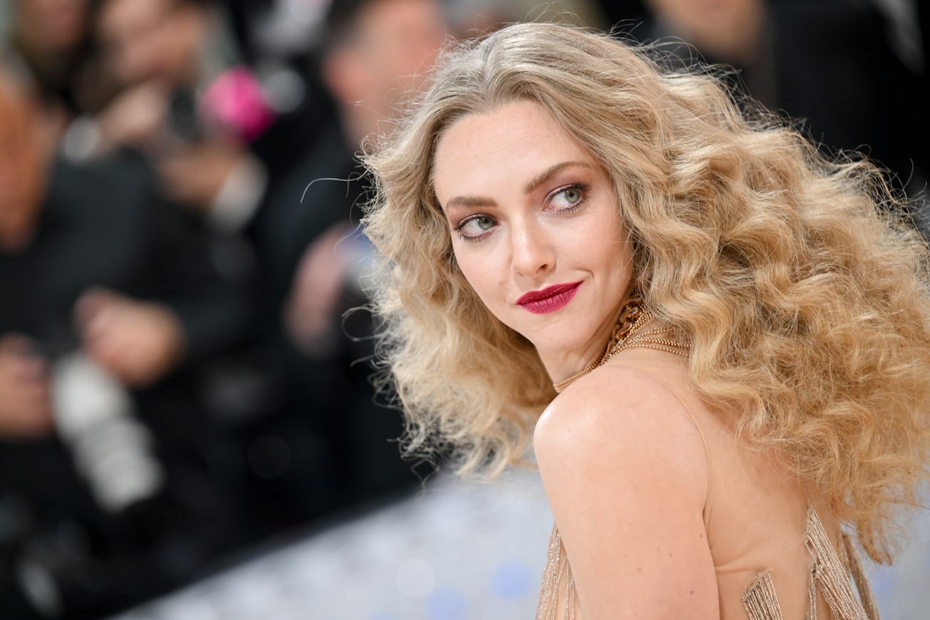 Amanda Seyfried at the 2023 Met Gala: Karl Lagerfeld: A Line of Beauty held at the Metropolitan Muse...