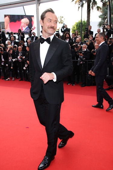 CANNES, FRANCE - MAY 21: Jude Law attends the "Firebrand (Le Jeu De La Reine)" red carpet during the...