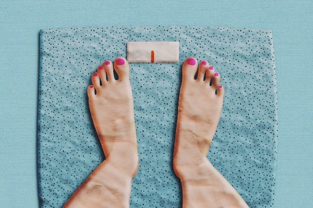 illustration of feet on scale to show concept of weight