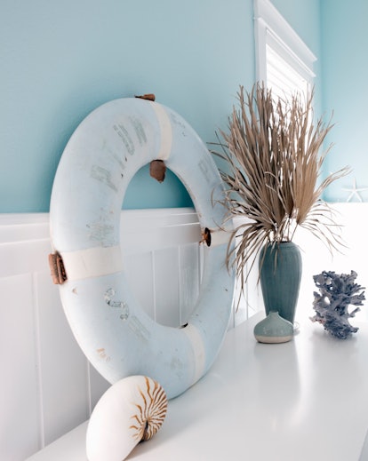 Coastal is the ideal home decor aesthetic for Pisces, according to an expert.