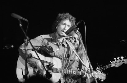 Bob Dylan performs at the  Concert for Bangladesh at Madison Square Garden 1st August 1971. The conc...