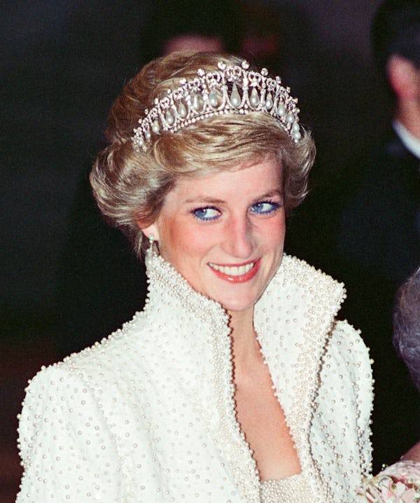 Princess Diana wearing blue eyeliner in 1989.