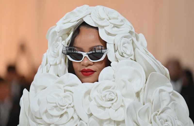 Rihanna Wears Expensive $600k Diamond Toe Ring On TikTok