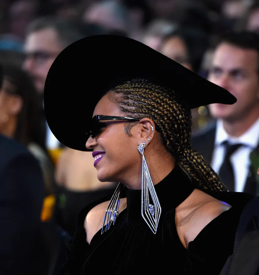 Beyoncé’s Hair Evolution, From Micro Braids To Long Blonde Waves