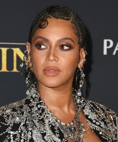 Beyoncé’s Hair Evolution, From Micro Braids To Long Blonde Waves