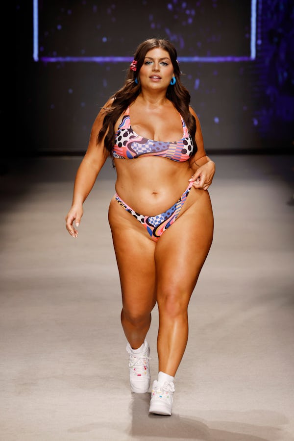 MIAMI BEACH, FLORIDA - JUNE 08: A model walks the runway for the ONEONE Resort 2024 Collection duri…