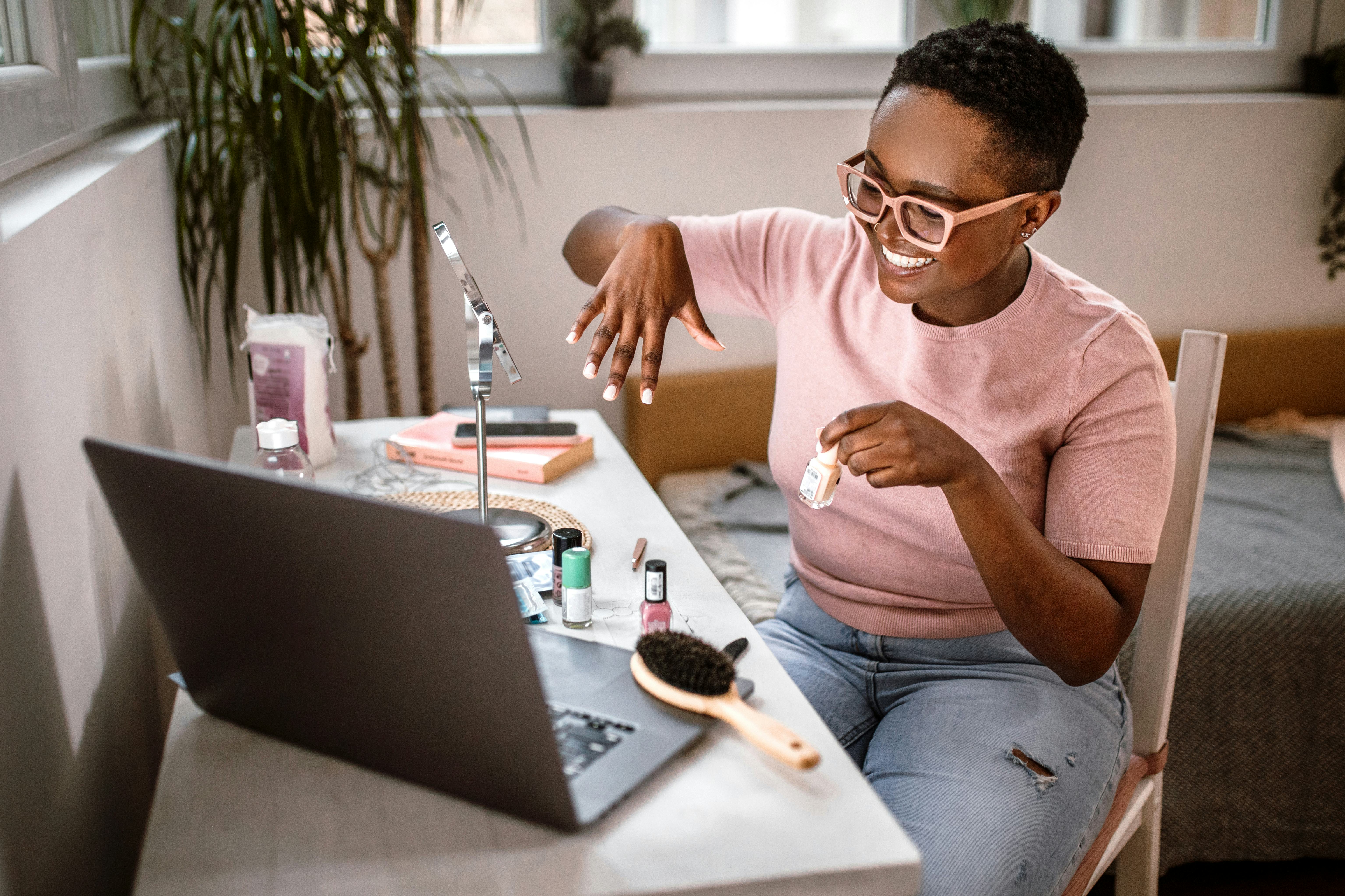 What to know about naked nail girl summer.