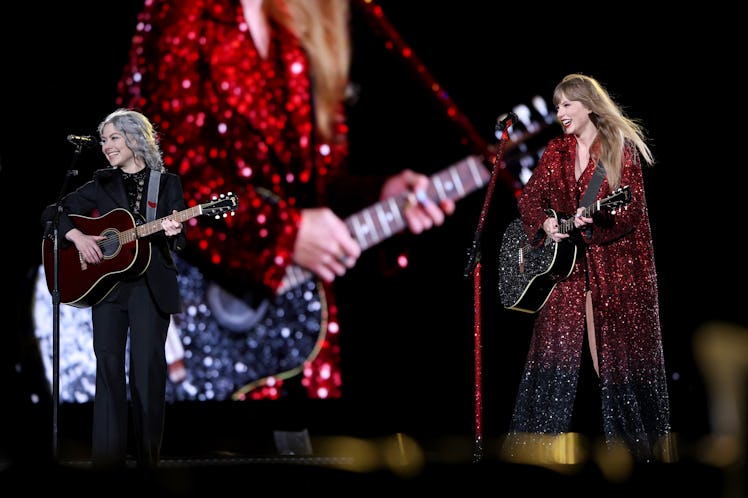 FOXBOROUGH, MASSACHUSETTS - MAY 19: EDITORIAL USE ONLY Phoebe Bridgers and Taylor Swift perform onst...