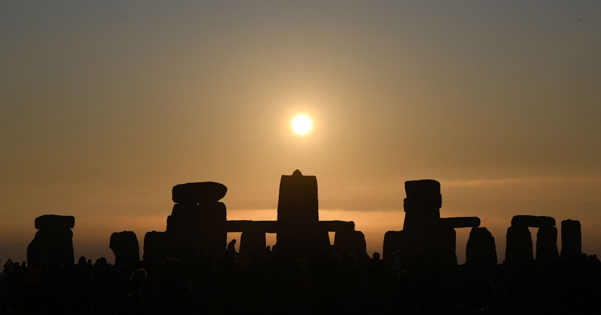 Veja Marte e Vênus no solstício de verão