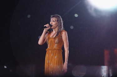 FOXBOROUGH, MASSACHUSETTS - MAY 20: (EDITORIAL USE ONLY, NO COVERS) Taylor Swift performs during The...