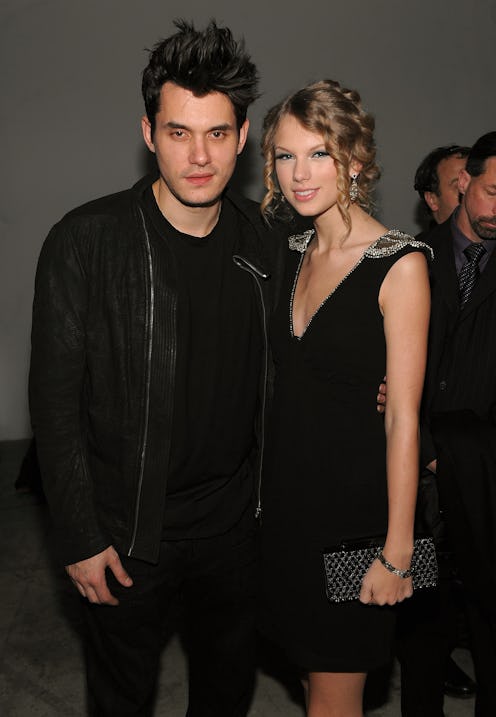 NEW YORK - DECEMBER 08:  Musicians John Mayer (L) and Taylor Swift attend the launch of VEVO, the wo...