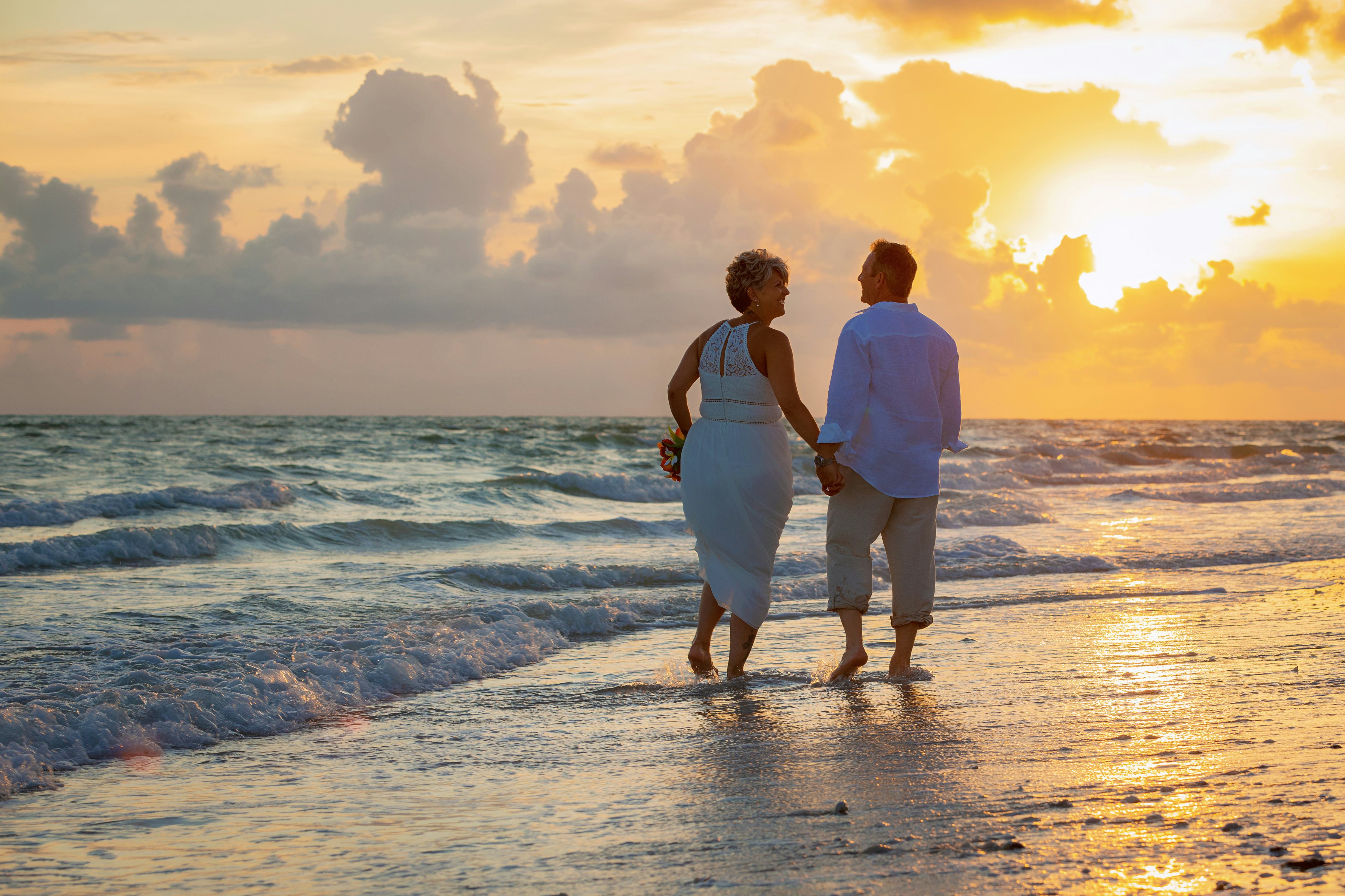 Sagittarians are most likely to elope, according to an astrologer.