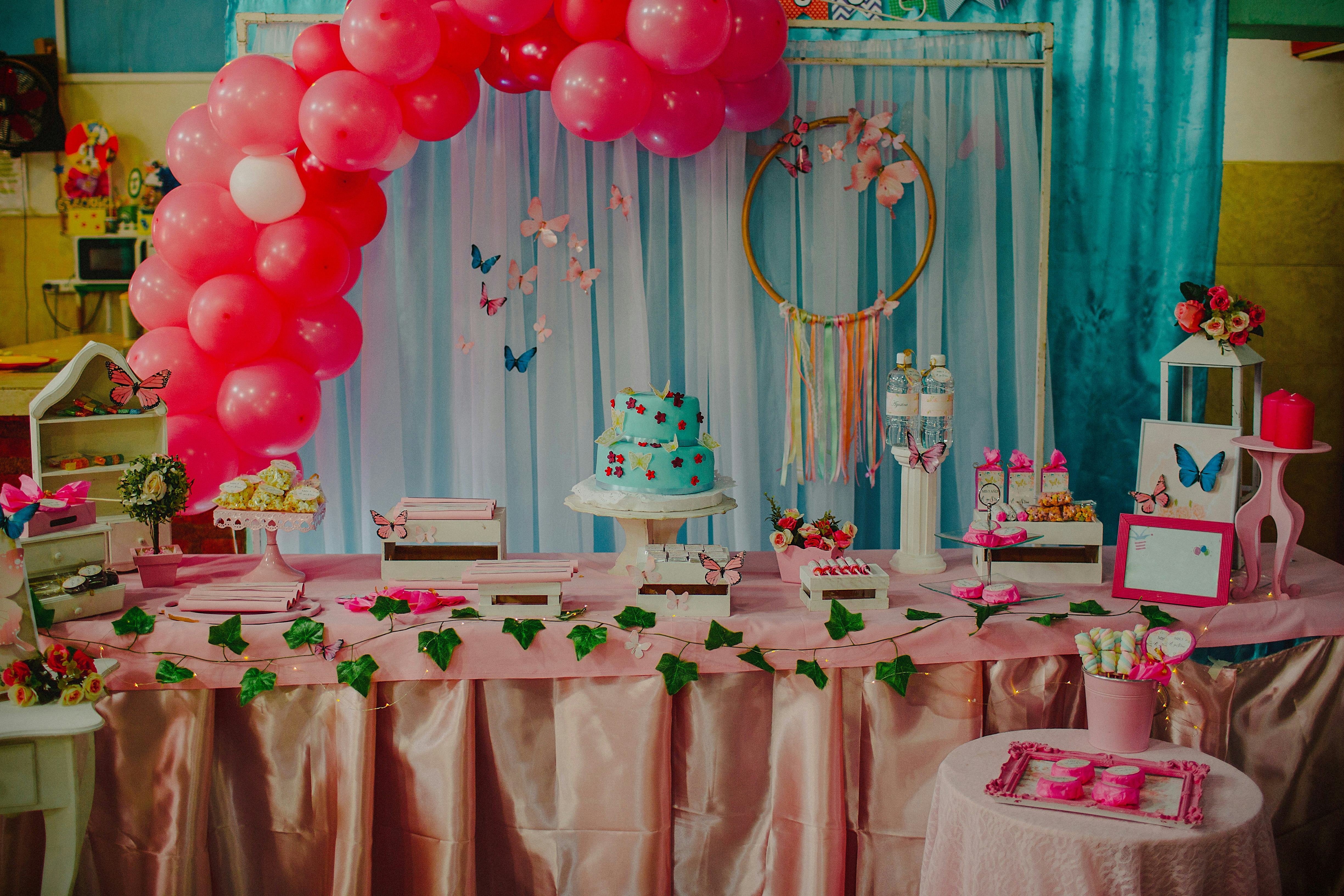 Leos are likely to have a themed wedding reception, according to an astrologer.