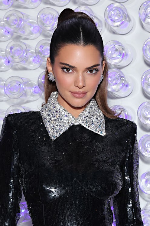 Kendall Jenner Rocked The No Pants Trend On The Runway
