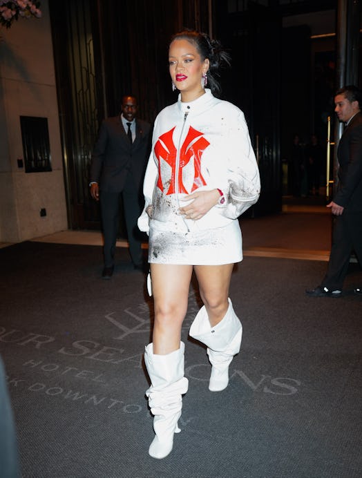 rihanna pregnancy style