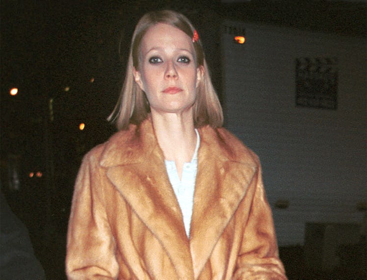Actress Gwyneth Paltrow walks to the set of the new movie "The Royal Tenenbaums."