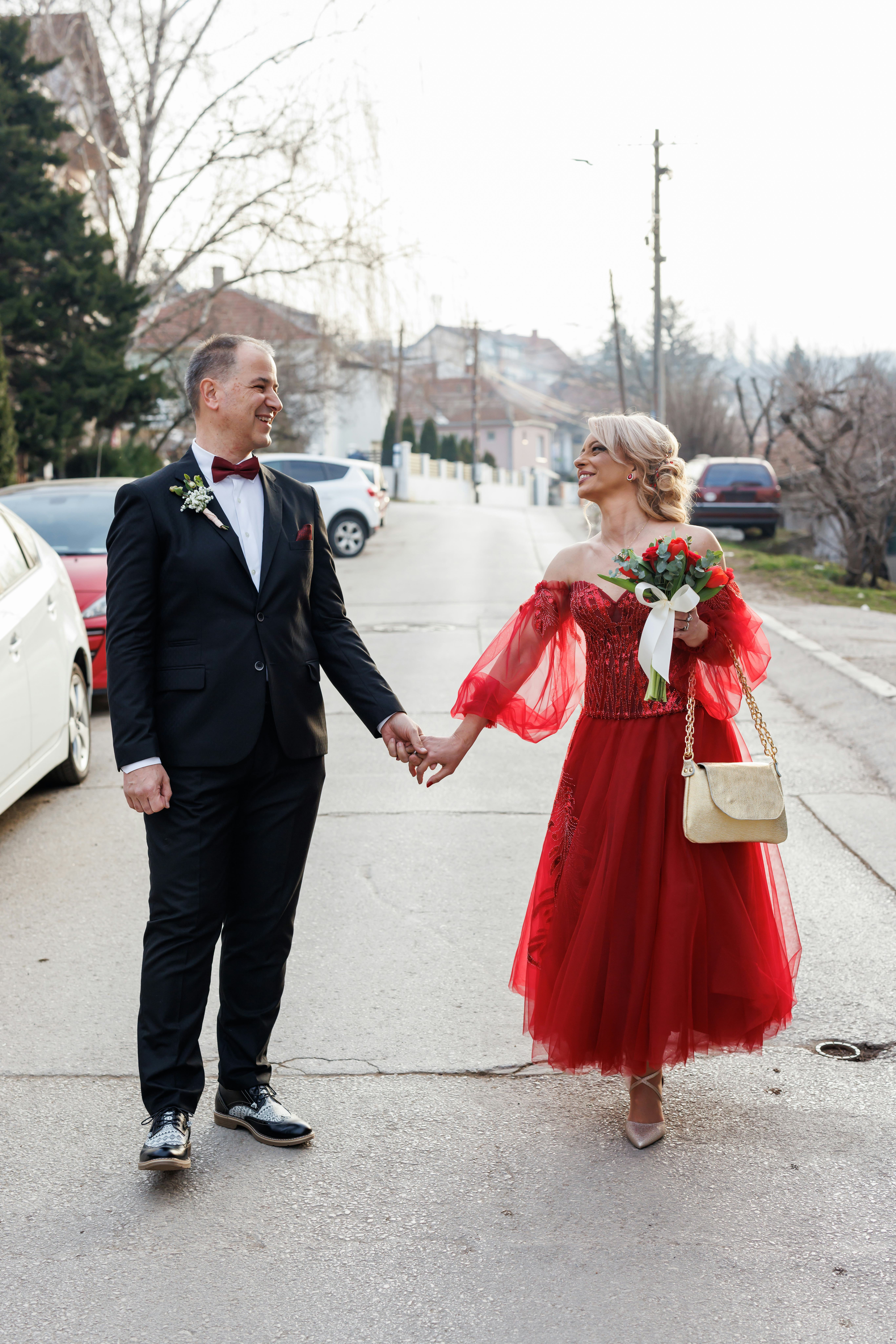 Scorpios are likely not to wear a white dressing on their wedding day, according to an astrologer.