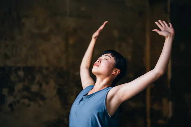 9 Energizing Yoga Poses That Feel Like A Jolt Of Caffeine