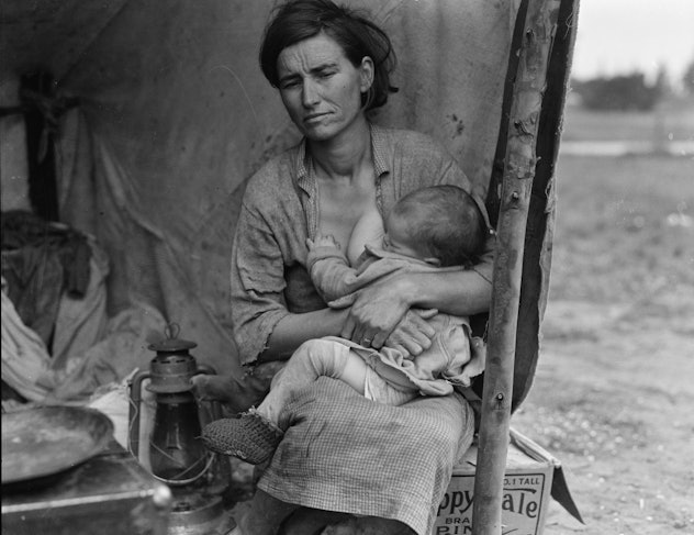 Migrant agricultural worker  Mother aged thirty-two in Nipomo, California photographed by Artist Dor...