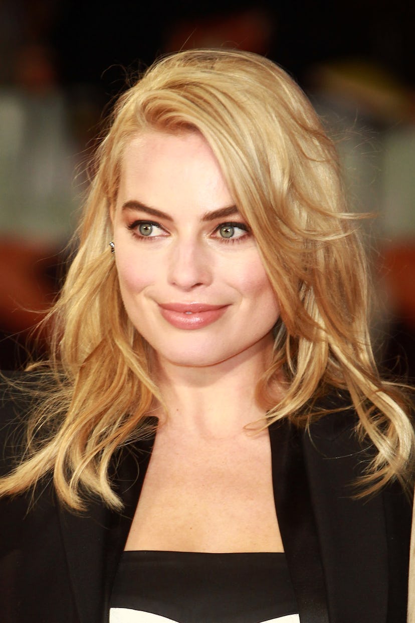 Margot Robbie's blonde hair on February 11, 2015.