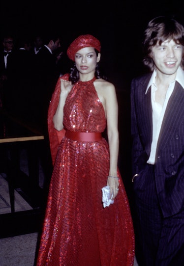 Bianca Jagger ve Mick Jagger, New York, New York'taki Metropolitan Sanat Müzesi'nde.
