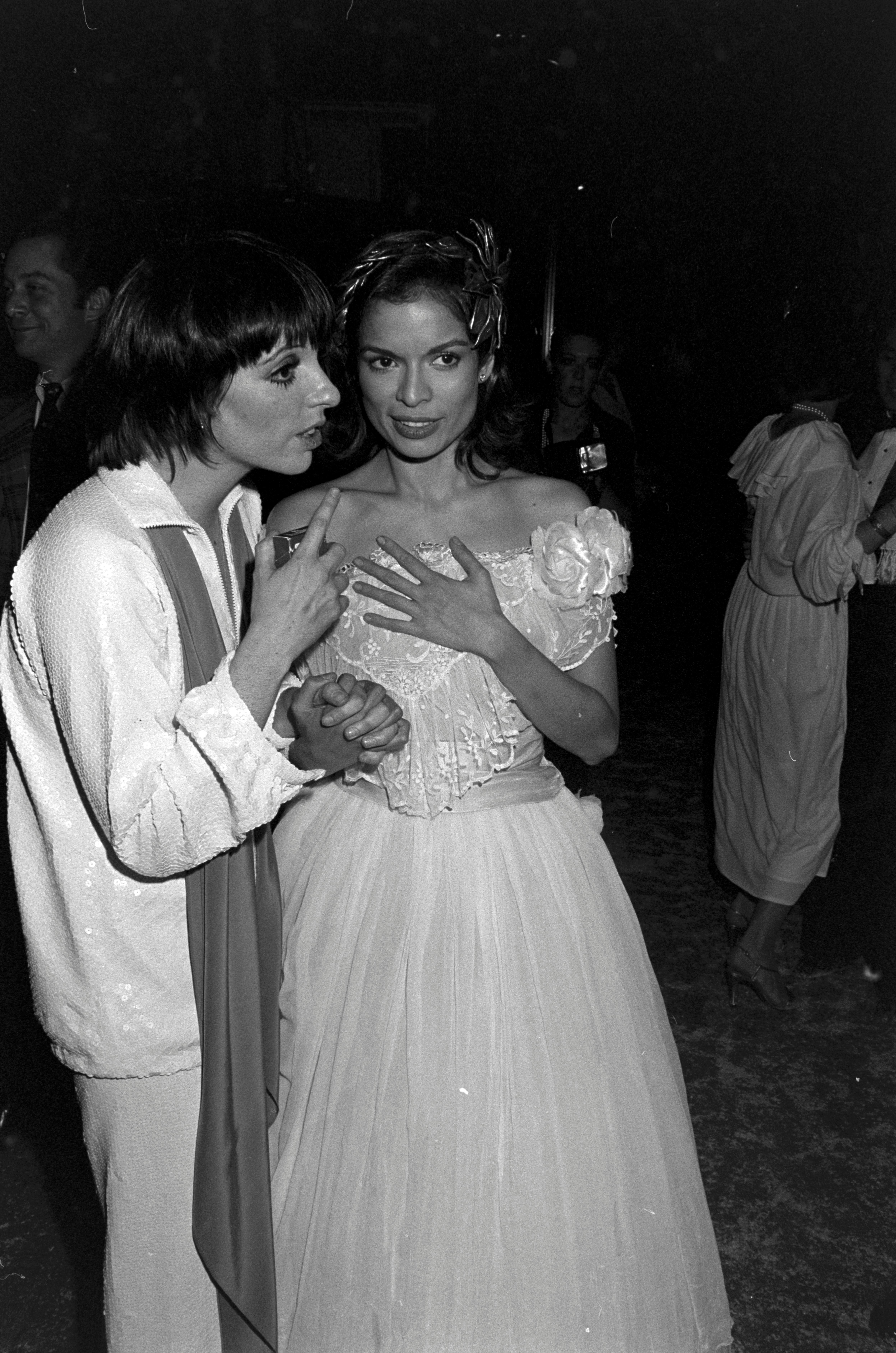 Bianca jagger hotsell red sequin dress