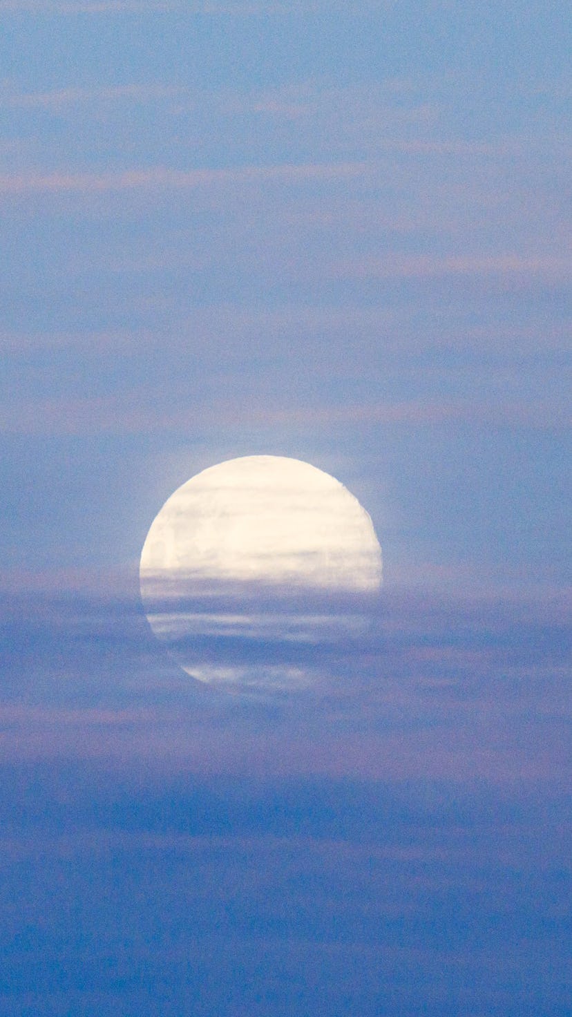 How to make the most of the full moon on Aug. 1.