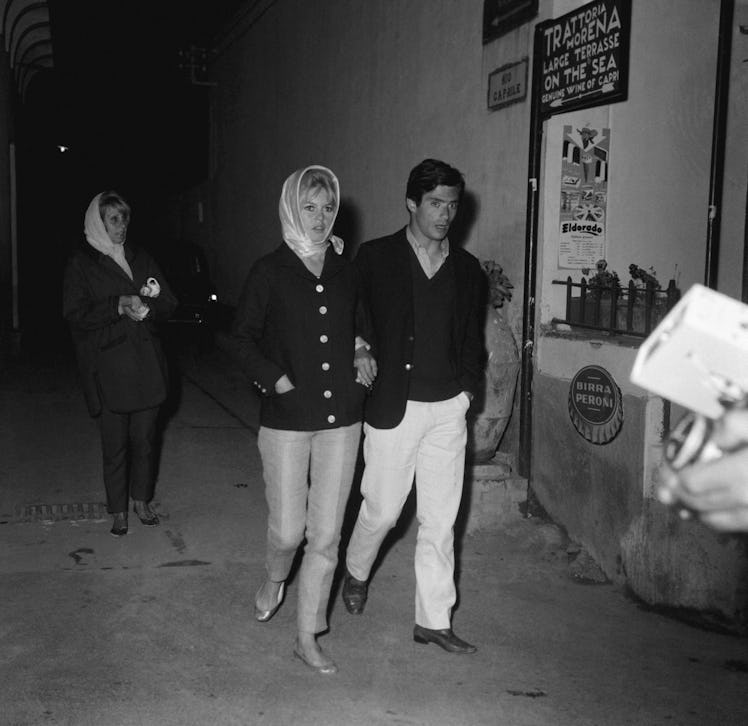 Brigitte Bardot with boyfried actor Sami Frey during the shooting of movie 'Le Mépris' 