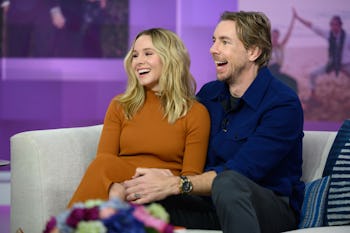 Kristen Bell & Dax Shepard Document Getting Stranded In Boston Airport