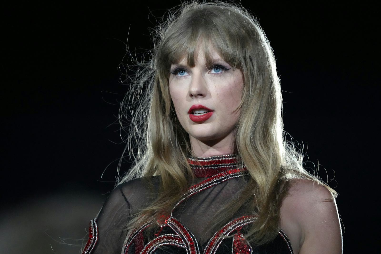 Taylor Swift Fans Think She May Announce Something Major On August 3
