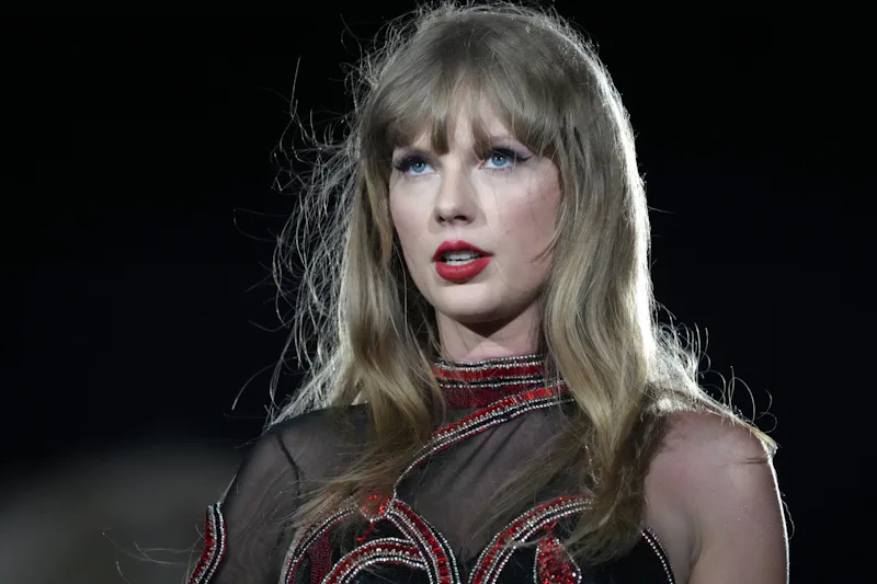 Taylor Swift Fans Think She May Announce Something Major On August 3 Taylor Swift Fans Think She May Announce Something Major On August 3