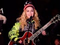 NEW YORK, NY - NOVEMBER 07:  Madonna perfroms a surprise concert at Washington Square Park in suppor...