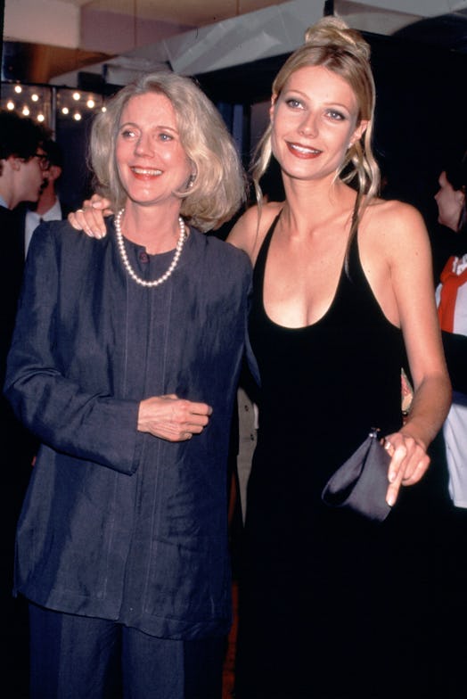 363265 07: Actress Gwyneth Paltrow, right, poses with her mom Blythe Danner, 1996. (Photo by Evan Ag...
