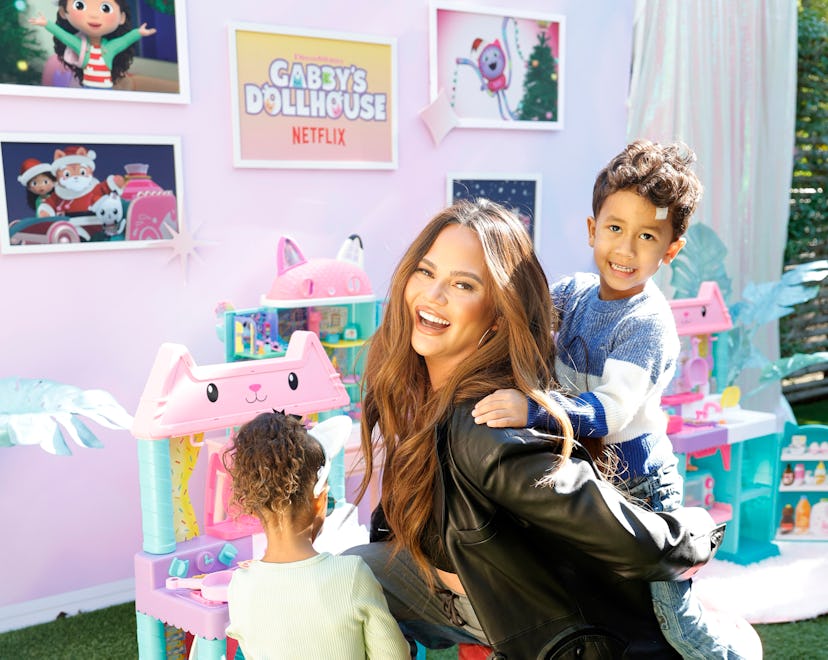 LOS ANGELES, CALIFORNIA - NOVEMBER 13: (L-R) Luna Stephens, Chrissy Teigen, and Miles Stephens atten...