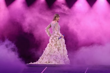 NASHVILLE, TENNESSEE - MAY 06: EDITORIAL USE ONLY Taylor Swift performs onstage during night two of ...