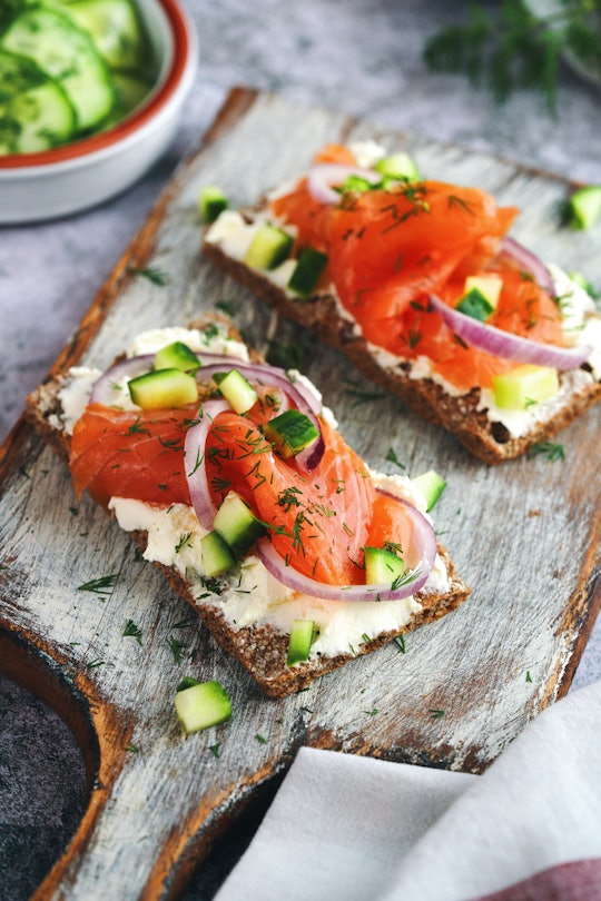 Salmon with Cottage Cheese and Cucumber on Toasted Bread