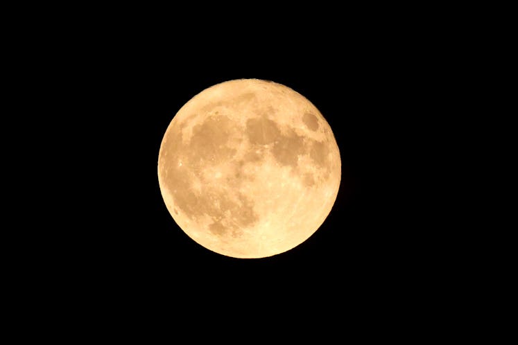 the August 2023 super blue moon on August 30, 2023