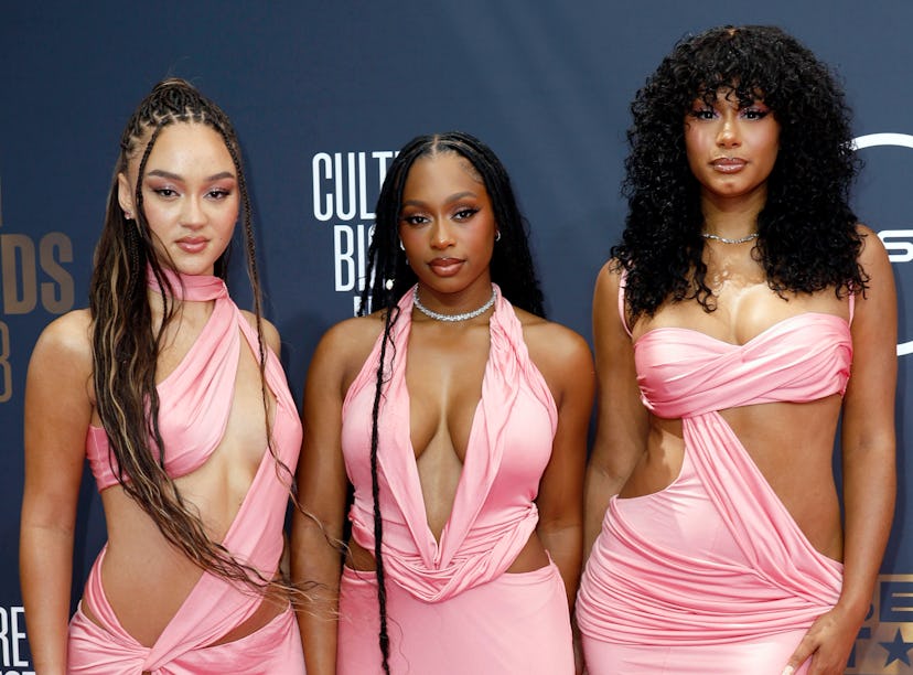 LOS ANGELES, CALIFORNIA - JUNE 25: (L-R) Stella Quaresma, Renée Downer, and Jorja Douglas of Flo att...