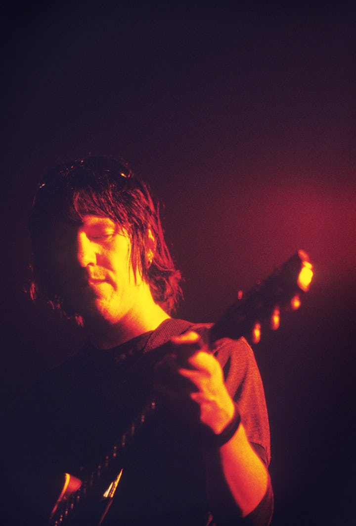 Elliott Smith, Pukkelpop Festival, Hasselt, Belgium, 30/08/1998. (Photo by Gie Knaeps/Getty Images)
