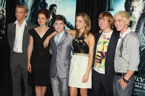 NEW YORK - JULY 09:  (L-R) Actors Freddie Stroma, Bonnie Wright, Daniel Radcliffe, Emma Watson, Rupe...