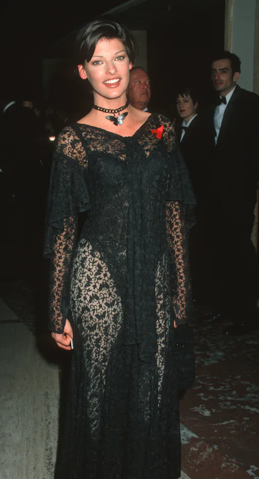 These '90s Supermodel Outfits Still Feel So Relevant Today These '90s Supermodel Outfits Still Feel So Relevant Today